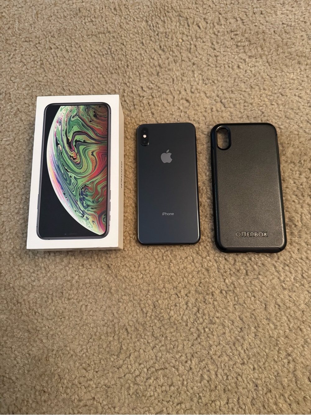 Apple iPhone XS Max - Space Gray with Black OtterBox Case and Box